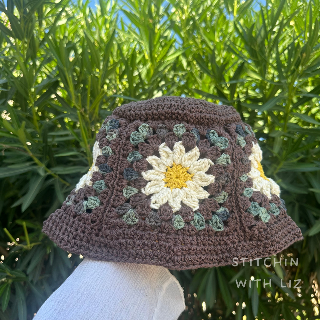 Forest Daisy Bucket Hat